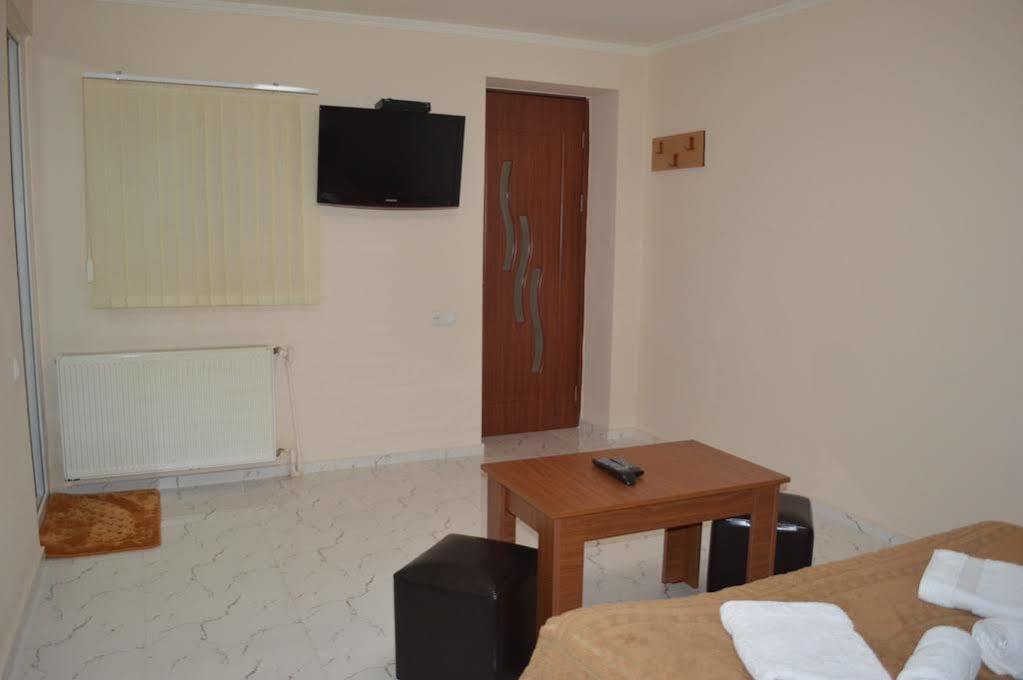 Paradise Hotel Tbilisi Ngoại thất bức ảnh